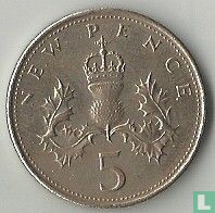 Royaume-Uni 5 new pence 1977 - Image 2
