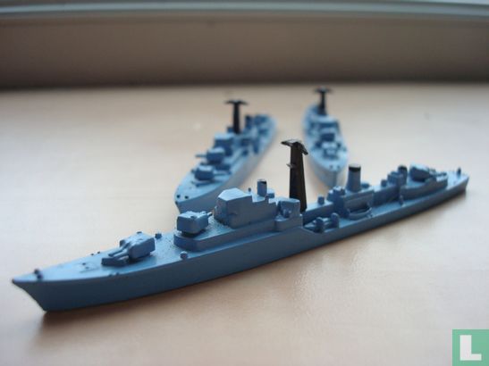 Fleet Escort HMAS Dainty - Bild 1