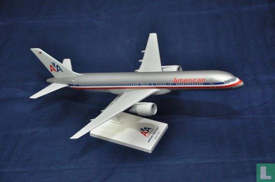 American AL - 757-200 (01)