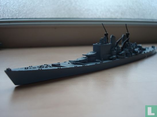 HMS Vanguard old model - Image 1