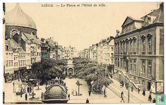 Liège - Le Péron et l'Hôtel de ville