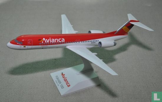 Avianca - Fokker 100 (01)