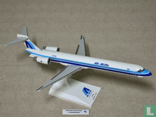 Air Aruba - MD-90 (01)