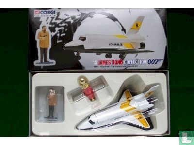 Space shuttle and Drax Figure
