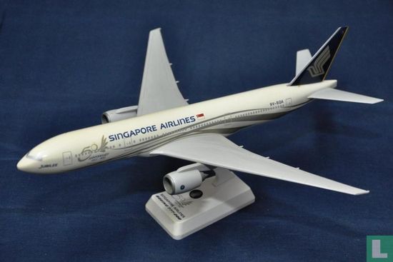 Singapore AL - 777-200 (01)