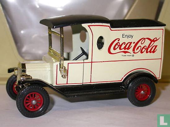 Ford Model-T 'Coca-Cola' - Image 1