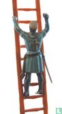 Weapon servant climbing - Image 2