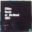Miles Davis at Birdland 1951 - Afbeelding 1
