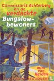 Commissaris Achterberg en de verdachte bungalowbewoners - Afbeelding 1
