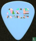 Ace Frehley gitaarplectrum licht blauw - Afbeelding 2