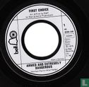Armed and extremely dangerous - Afbeelding 3