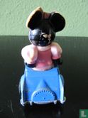 Minnie Mouse im Auto - Bild 3