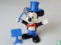 Mickey Mouse en tant que conducteur - Image 1