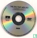 The Evil That Men Do - Bild 3
