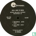 Like A Duck To Water  - Afbeelding 3