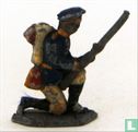Soldier kneeling - Image 2