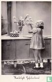 Hartelijk Gefeliciteerd - Meisje met tulpen en fruitmand - Image 1