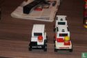 Ambulance met aanhanger - Afbeelding 1