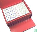 Mah Jongg Chad Valley Kartonnen rode 5-laden doos met vast deksel met twee zilveren karakters - Image 2