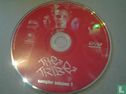 The Tribe: Gratis sample DVD! - Bild 3