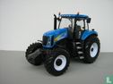 New Holland T8040 - Afbeelding 1