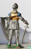 Knight standing with sword and shield - Afbeelding 2