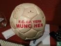 Bayern München Bal met handtekeningen - Afbeelding 1