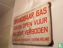 Emaillen bord 'Brandbaar gas ... De Visser B.V. Lelystad' - Bild 2