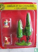 Obelix et sa cavaliere + un arbre - Image 1