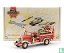 Ford AA Fire Engine with Santa - Afbeelding 1