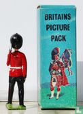 Scots Guards: Pioneer with axe - Image 2