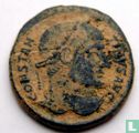 Constantijn I, AE3, 322 n.Chr. Geslagen te Arles. - Afbeelding 1