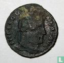 Römisches Reich AE3 Constantius I 305-306 - Bild 1