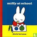 Miffy at school - Bild 1