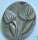 Button oval mit Blumen - Bild 1