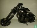 Gerecyclede Zwarte Harley Davidson - Afbeelding 1