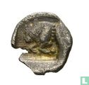 Carië, Onzekere Muntplaats. AR6 Tetartemorion (0,15g, 6mm) Circa 394-387 v.Chr. - Afbeelding 2
