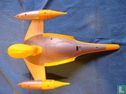 Star Wars Naboo fighter with game. - Image 2