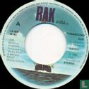 Runaround Sue - Bild 3