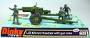 US 105mm howitzer with gun crew - Image 2