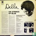 Della on Strings of Blue - Afbeelding 2