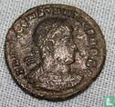 Constantius II 334-335 AD, AE3 Siscia (officina gamma) - Afbeelding 1