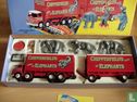 Foden S21 Lorry & trailer 'Chipperfield's' - Afbeelding 1