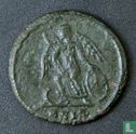 Römisches Reich, AE3 (18), 330-333 n. Chr., Gedenk-Stiftung von Konstantinopel, Siscia - Bild 2