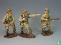 Three Standing US Paratroopers in Action - Afbeelding 1