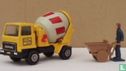 Bedford Cement Mixer - Image 2
