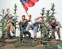 Grim Harvest" Five Confederate Charging Through Cornfield - Afbeelding 2