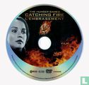 Catching Fire / L'Embracement - Afbeelding 3