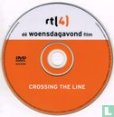 Crossing the Line - Bild 3