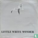 Little White Wonder - Afbeelding 1